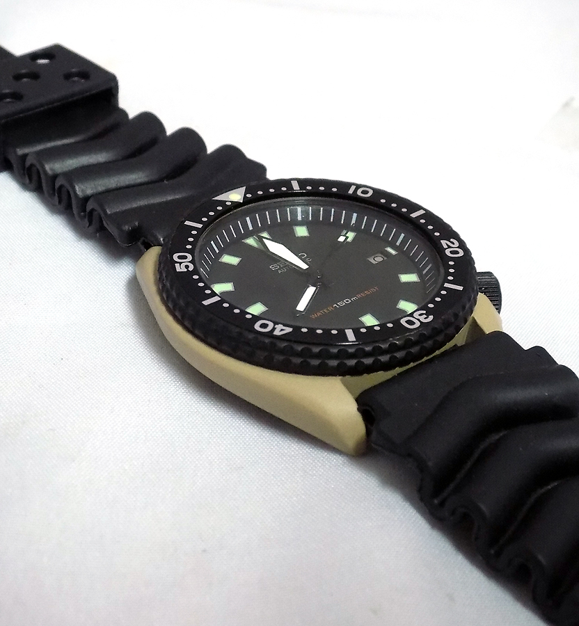PRE-SALE Seiko 7002 Desert Sand and Black Cerakote Black Dial | Retro  Vintage Seiko Mods Divers Watch